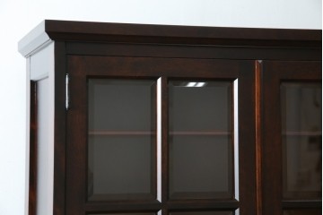 中古　美品　北海道民芸家具　HM160K　洗練されたデザインで空間に上質感をプラスする食器棚　(R-084131)