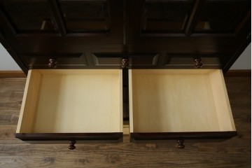 中古　美品　北海道民芸家具　HM160K　洗練されたデザインで空間に上質感をプラスする食器棚　(R-084131)