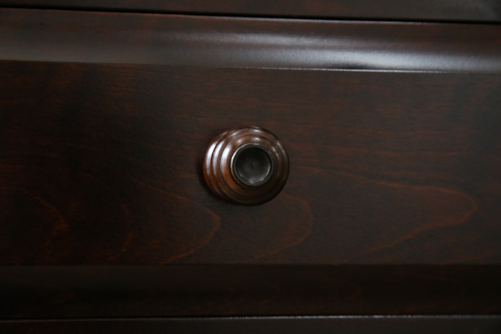 中古　美品　北海道民芸家具　HM160K　洗練されたデザインで空間に上質感をプラスする食器棚　(R-084131)