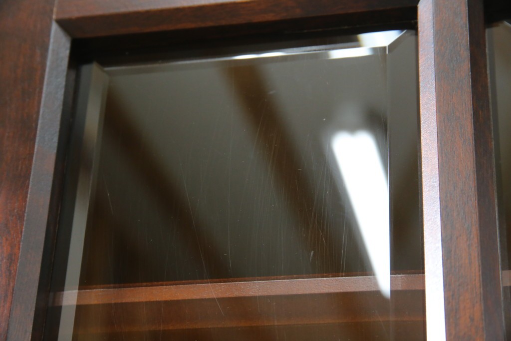 中古　美品　北海道民芸家具　HM160K　洗練されたデザインで空間に上質感をプラスする食器棚　(R-084131)