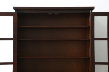 中古　美品　北海道民芸家具　HM160K　洗練されたデザインで空間に上質感をプラスする食器棚(本箱、戸棚、収納棚、飾り棚、キャビネット、バラ売り可能)(R-084131)