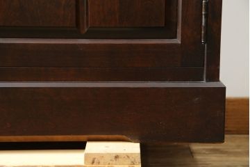 中古　美品　北海道民芸家具　HM160K　洗練されたデザインで空間に上質感をプラスする食器棚(本箱、戸棚、収納棚、飾り棚、キャビネット、バラ売り可能)(R-084131)