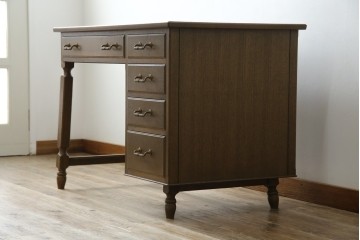和製ビンテージ　神戸洋家具　オーク材　ノスタルジックな雰囲気漂う片袖机(ワークデスク、オフィスデスク、在宅用、在宅ワーク用、ヴィンテージ)(R-084134)