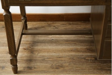 和製ビンテージ　神戸洋家具　オーク材　ノスタルジックな雰囲気漂う片袖机(ワークデスク、オフィスデスク、在宅用、在宅ワーク用、ヴィンテージ)(R-084134)