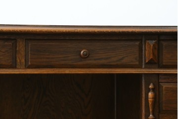 中古　三越家具　カントリーハウス　希少な絶版品!!　ブルージュ　挽き物加工や引手のデザインがおしゃれ!クラシカルな雰囲気を高めるデスク　(R-084135)