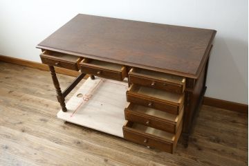 中古　三越家具　カントリーハウス　希少な絶版品!!　ブルージュ　挽き物加工や引手のデザインがおしゃれ!クラシカルな雰囲気を高めるデスク(片袖机、ワークデスク、在宅用、在宅ワーク用)(R-084135)