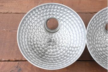 《引っ掛けシーリング式ペンダントライト加工費込み》　和製アンティーク　個性的なデザインで存在感抜群!アルミ製のランプシェード2個セット(ペンダントライト、吊り下げ照明、天井照明、電笠)(R-084136)