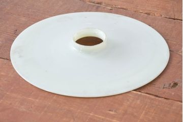 《引っ掛けシーリング式ペンダントライト加工費込み》　和製アンティーク　シンプルでありながらレトロな雰囲気を醸し出す平笠照明(天井照明、吊り下げ照明、ペンダントライト、シェード、電笠)(R-084138)