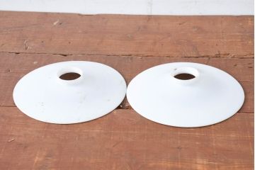 《引っ掛けシーリング式ペンダントライト加工費込み》　和製アンティーク　シンプルなフォルムで使いやすい平笠照明2個セット(天井照明、吊り下げ照明、ペンダントライト、シェード、電笠)(R-084140)