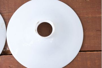《引っ掛けシーリング式ペンダントライト加工費込み》　和製アンティーク　シンプルなフォルムで使いやすい平笠照明2個セット(天井照明、吊り下げ照明、ペンダントライト、シェード、電笠)(R-084140)