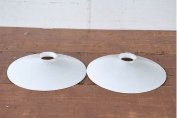《引っ掛けシーリング式ペンダントライト加工費込み》　和製アンティーク　シンプルなフォルムで使いやすい平笠照明2個セット(天井照明、吊り下げ照明、ペンダントライト、シェード、電笠)(R-084142)