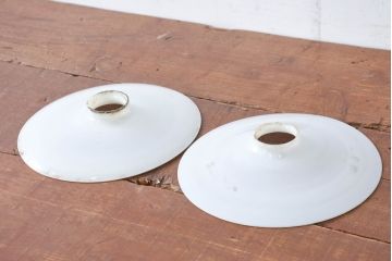 《引っ掛けシーリング式ペンダントライト加工費込み》　和製アンティーク　シンプルなフォルムで使いやすい平笠照明2個セット(天井照明、吊り下げ照明、ペンダントライト、シェード、電笠)(R-084143)