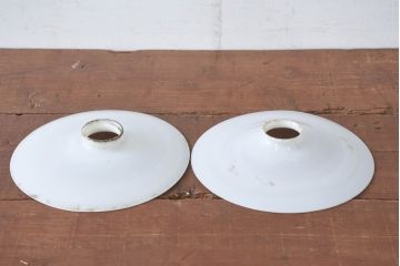 《引っ掛けシーリング式ペンダントライト加工費込み》　和製アンティーク　シンプルなフォルムで使いやすい平笠照明2個セット(天井照明、吊り下げ照明、ペンダントライト、シェード、電笠)(R-084143)