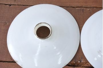 《引っ掛けシーリング式ペンダントライト加工費込み》　和製アンティーク　シンプルなフォルムで使いやすい平笠照明2個セット(天井照明、吊り下げ照明、ペンダントライト、シェード、電笠)(R-084143)