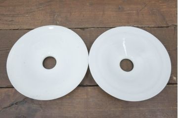 《引っ掛けシーリング式ペンダントライト加工費込み》　和製アンティーク　シンプルなフォルムで使いやすい平笠照明2個セット(天井照明、吊り下げ照明、ペンダントライト、シェード、電笠)(R-084143)