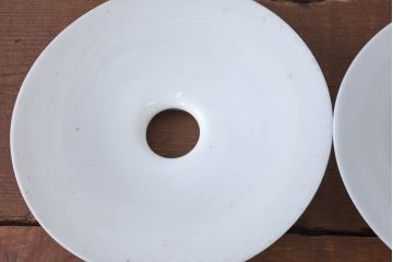 《引っ掛けシーリング式ペンダントライト加工費込み》　和製アンティーク　シンプルなフォルムで使いやすい平笠照明2個セット(天井照明、吊り下げ照明、ペンダントライト、シェード、電笠)(R-084143)