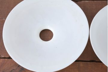 《引っ掛けシーリング式ペンダントライト加工費込み》　和製アンティーク　シンプルなフォルムで使いやすい平笠照明2個セット(天井照明、吊り下げ照明、ペンダントライト、シェード、電笠)(R-084144)