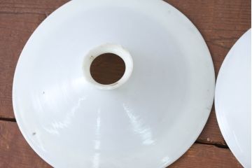 《引っ掛けシーリング式ペンダントライト加工費込み》　和製アンティーク　シンプルなフォルムで使いやすい平笠照明2個セット(天井照明、吊り下げ照明、ペンダントライト、シェード、電笠)(R-084145)