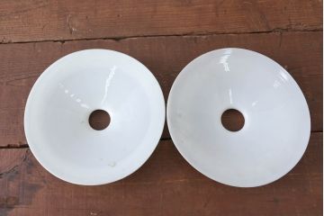 《引っ掛けシーリング式ペンダントライト加工費込み》　和製アンティーク　シンプルなフォルムで使いやすい平笠照明2個セット(天井照明、吊り下げ照明、ペンダントライト、シェード、電笠)(R-084145)