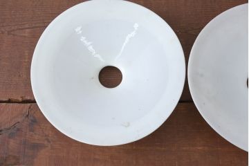 《引っ掛けシーリング式ペンダントライト加工費込み》　和製アンティーク　シンプルなフォルムで使いやすい平笠照明2個セット(天井照明、吊り下げ照明、ペンダントライト、シェード、電笠)(R-084145)