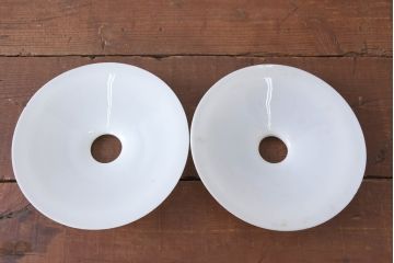 《引っ掛けシーリング式ペンダントライト加工費込み》　和製アンティーク　シンプルなフォルムで使いやすい平笠照明2個セット(天井照明、吊り下げ照明、ペンダントライト、シェード、電笠)(R-084146)