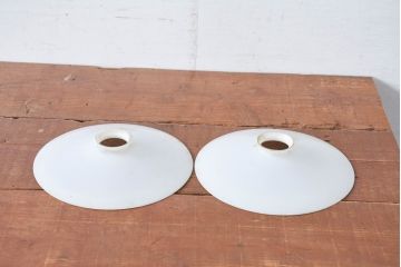 《引っ掛けシーリング式ペンダントライト加工費込み》　和製アンティーク　シンプルなフォルムで使いやすい平笠照明2個セット(天井照明、吊り下げ照明、ペンダントライト、シェード、電笠)(R-084148)