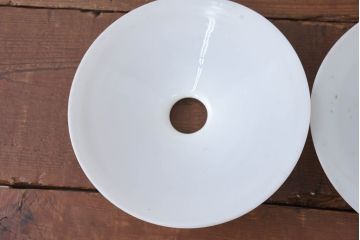 《引っ掛けシーリング式ペンダントライト加工費込み》　和製アンティーク　シンプルなフォルムで使いやすい平笠照明2個セット(天井照明、吊り下げ照明、ペンダントライト、シェード、電笠)(R-084148)
