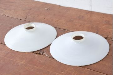 《引っ掛けシーリング式ペンダントライト加工費込み》　和製アンティーク　シンプルなフォルムで使いやすい平笠照明2個セット(天井照明、吊り下げ照明、ペンダントライト、シェード、電笠)(R-084149)
