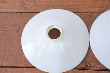 《引っ掛けシーリング式ペンダントライト加工費込み》　和製アンティーク　シンプルなフォルムで使いやすい平笠照明2個セット(天井照明、吊り下げ照明、ペンダントライト、シェード、電笠)(R-084149)