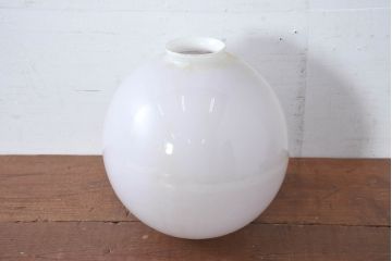 《引っ掛けシーリング式ペンダントライト加工費込み》　和製アンティーク　球体型　レトロな丸いフォルムが可愛らしいガラス製ペンダントライト(吊り下げ照明、天井照明、シェードランプ)(R-084153)