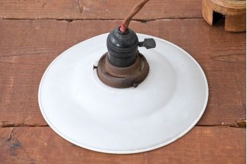 《引っ掛けシーリング式ペンダントライト加工費込み》　和製ビンテージ　レトロな空間づくりにおすすめの平笠照明(天井照明、吊り下げ照明、ペンダントライト、シェード、電笠、ヴィンテージ)(R-084155)