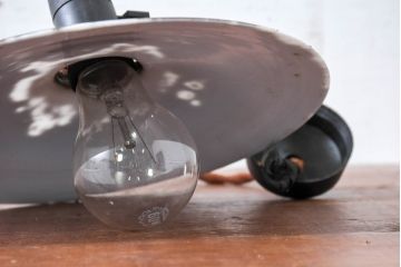 《引っ掛けシーリング式ペンダントライト加工費込み》　和製アンティーク　レトロな空間づくりにおすすめの平笠照明(天井照明、吊り下げ照明、ペンダントライト、シェード、電笠)(R-084156)