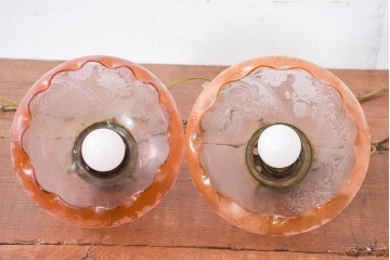 《引っ掛けシーリング式ペンダントライト加工費込み》　ビンテージ照明　可憐なグラデーションで彩るペンダントライト2個セット　(R-084174)