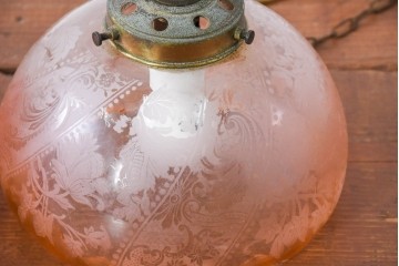 《引っ掛けシーリング式ペンダントライト加工費込み》　ビンテージ照明　可憐なグラデーションで彩るペンダントライト2個セット　(R-084174)