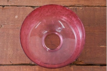 《引っ掛けシーリング式ペンダントライト加工費込み》　アンティーク照明　深いピンクで幻想的に彩るペンダントライト　(R-084175)