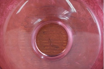 《引っ掛けシーリング式ペンダントライト加工費込み》　アンティーク照明　深いピンクで幻想的に彩るペンダントライト　(R-084175)