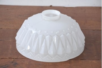 《引っ掛けシーリング式ペンダントライト加工費込み》　和製アンティーク　被せガラス　繊細なデザインが気品溢れる電笠　(R-084187)