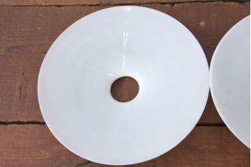 《引っ掛けシーリング式ペンダントライト加工費込み》　和製アンティーク　広がりフォルムが美しい平笠照明2個セット　(R-084198)