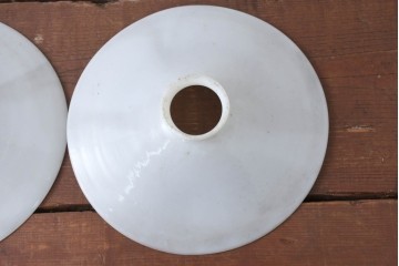 《引っ掛けシーリング式ペンダントライト加工費込み》　和製アンティーク　広がりフォルムが美しい平笠照明2個セット　(R-084198)