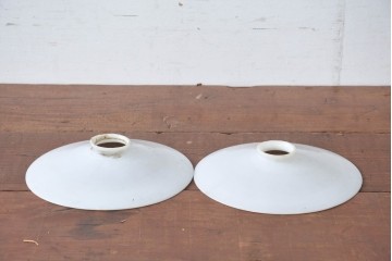 《引っ掛けシーリング式ペンダントライト加工費込み》　和製アンティーク　広がりフォルムが美しい平笠照明2個セット　(R-084199)