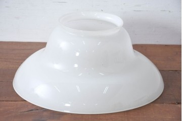 《引っ掛けシーリング式ペンダントライト加工費込み》　和製アンティーク　特大!!　昭和レトロなミルクガラスのペンダントライト　(R-084206)