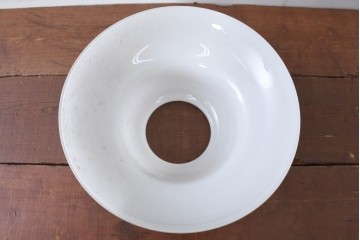 《引っ掛けシーリング式ペンダントライト加工費込み》　和製アンティーク　特大!!　昭和レトロなミルクガラスのペンダントライト　(R-084206)