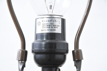 中古　レトロな色づかいが可愛らしいクラシックスタイルのテーブルスタンド　(R-084212)