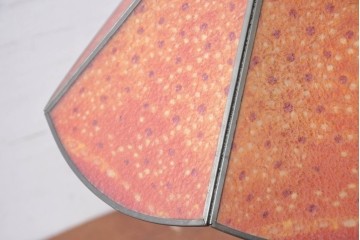 中古　レトロな色づかいが可愛らしいクラシックスタイルのテーブルスタンド　(R-084212)