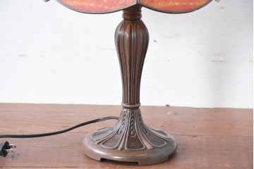 中古　レトロな色づかいが可愛らしいクラシックスタイルのテーブルスタンド　(R-084212)