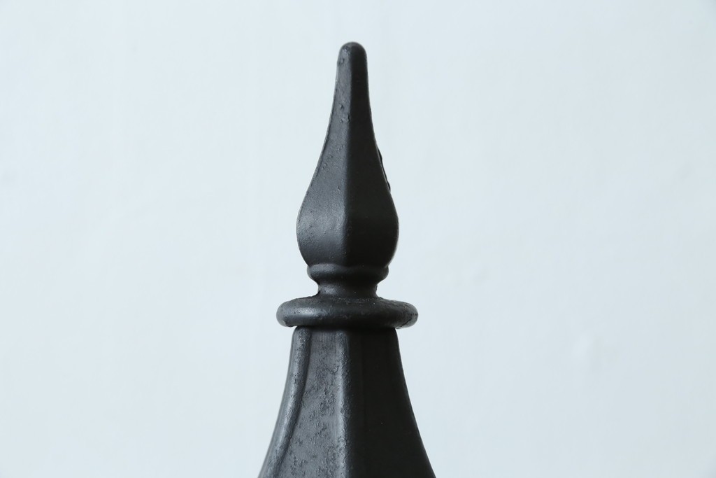 和製ビンテージ　気品漂うデザインが魅力的なアンティーク調のウォールランプ　(R-084214)