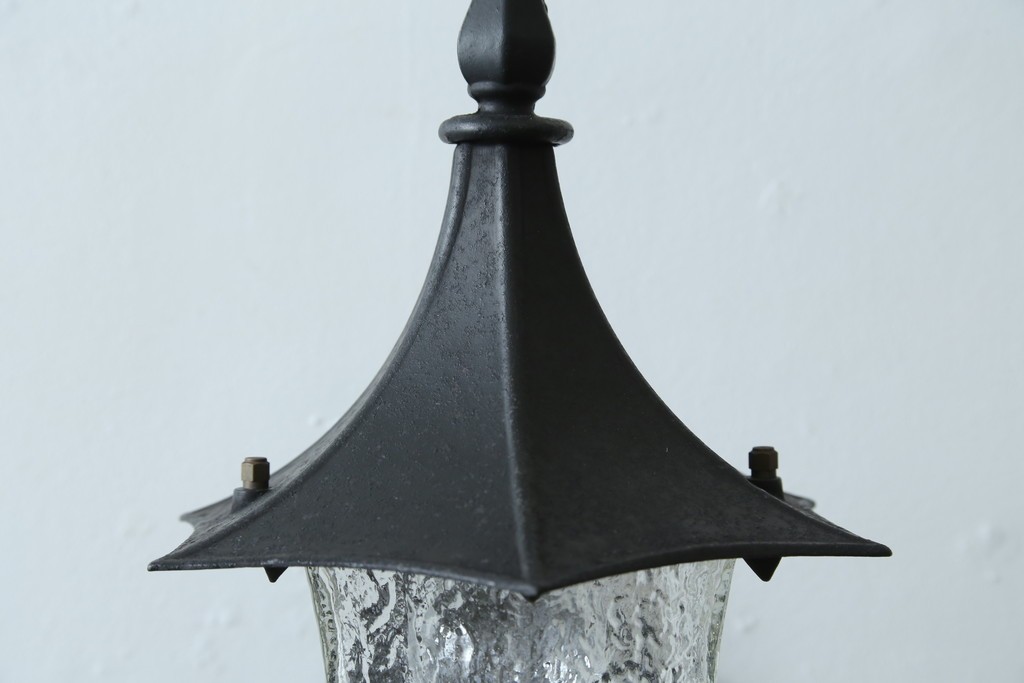 和製ビンテージ　気品漂うデザインが魅力的なアンティーク調のウォールランプ　(R-084214)