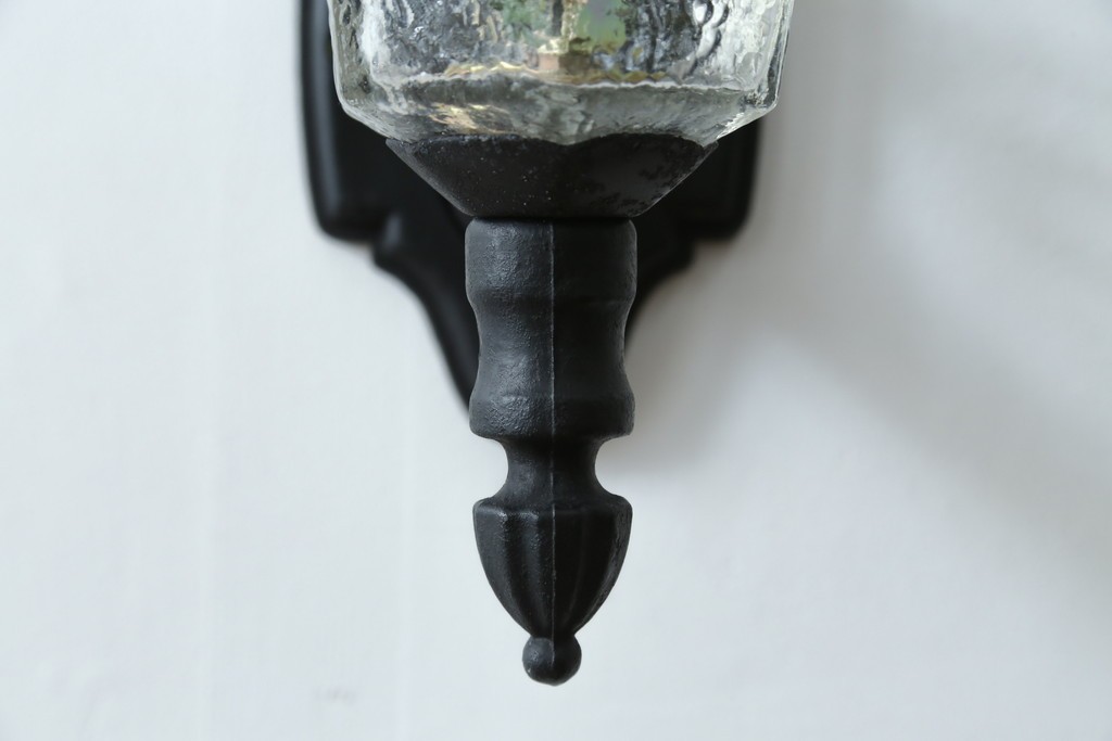 和製ビンテージ　気品漂うデザインが魅力的なアンティーク調のウォールランプ　(R-084214)