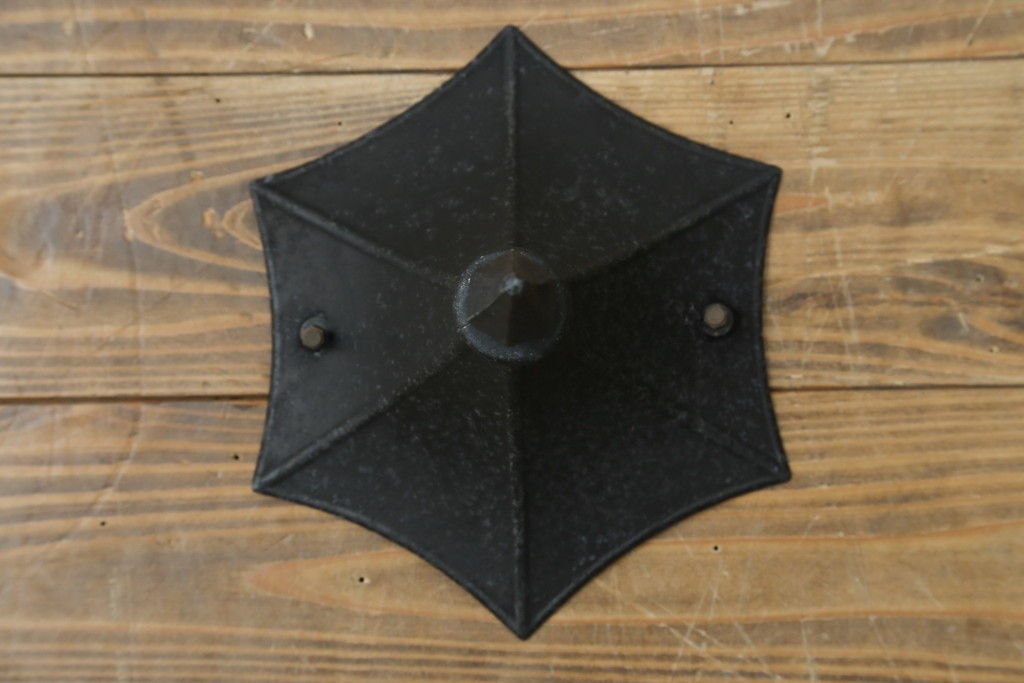 和製ビンテージ　気品漂うデザインが魅力的なアンティーク調のウォールランプ　(R-084214)