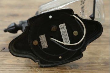 和製ビンテージ　気品漂うデザインが魅力的なアンティーク調のウォールランプ　(R-084214)